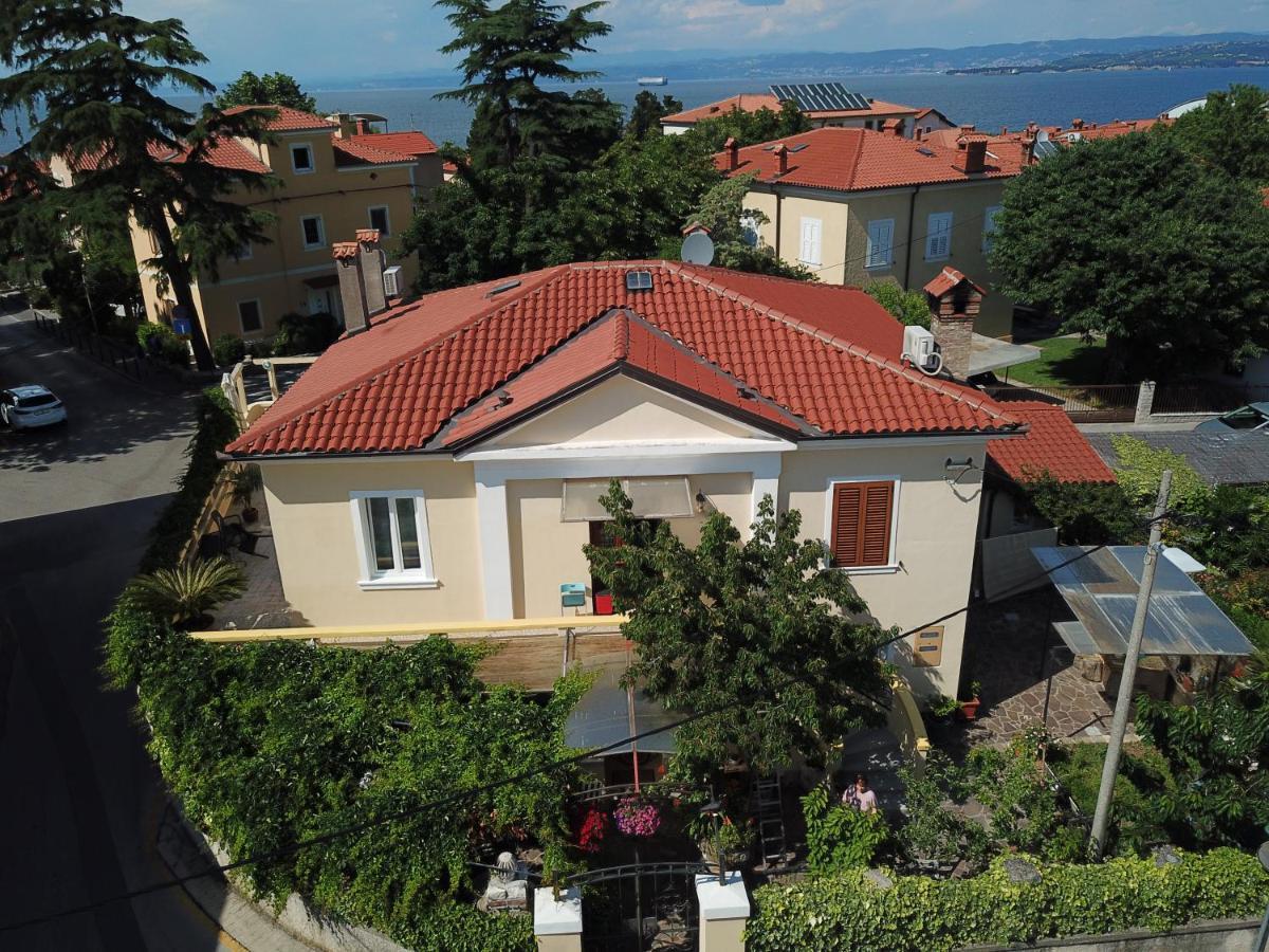 Apartments Villa Sandi Izola Exterior foto